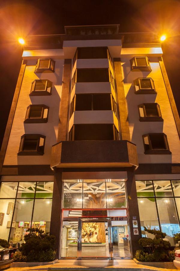 Yadi Hotel Puli Exterior photo